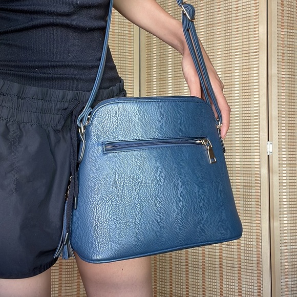 michael kors purse - Picture 4 of 5